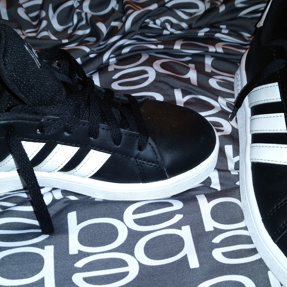 Great Like New Condition Black Adidas white stripe